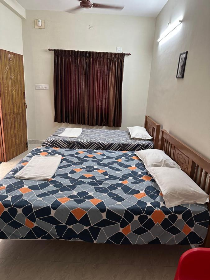 Lodge Jothi Residency *